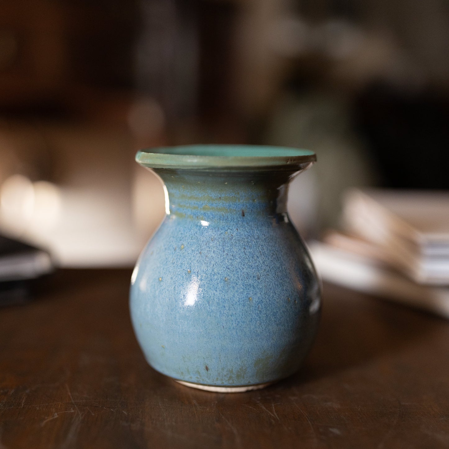 Vase in Antique Light Blue