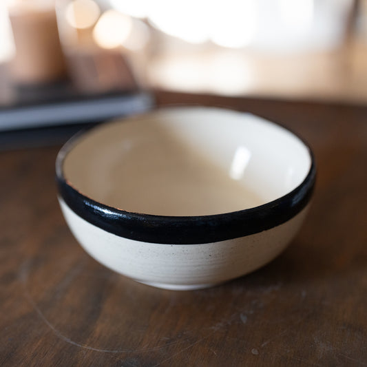 Dinner Bowl in Banded Black