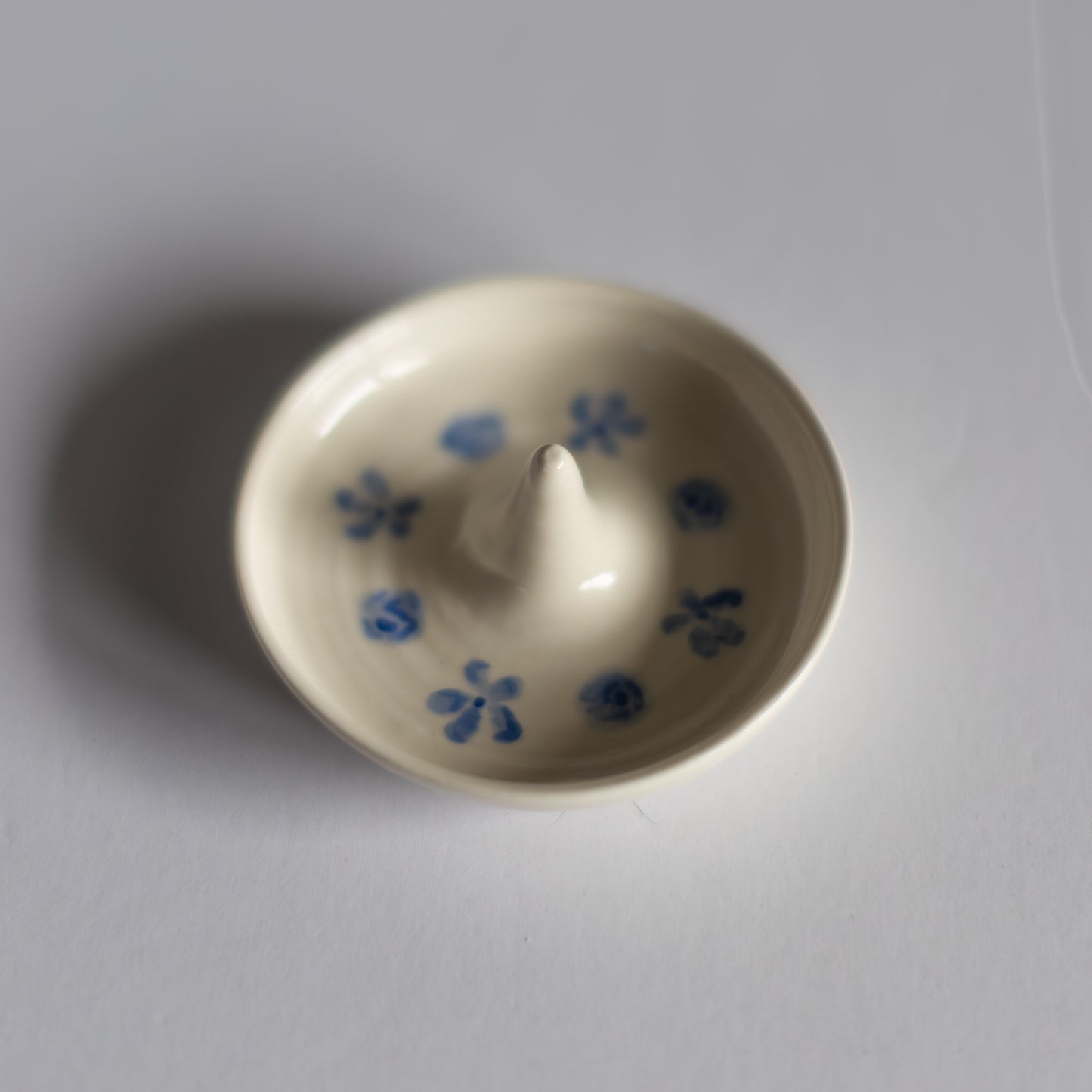 Scattered Floral Porcelain Ring Dish
